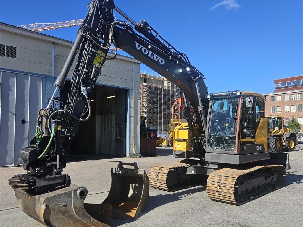 volvo,ecr145el_317125-ecr145el317125(1).jpg