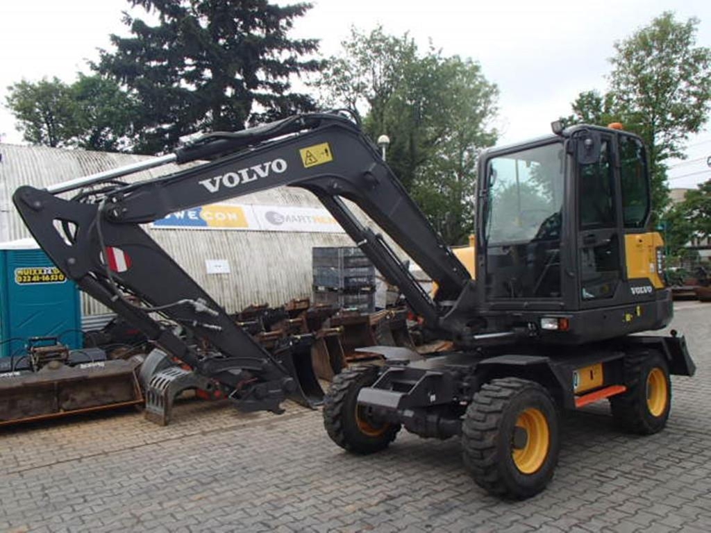 volvo-ew-60-e,5b067c35-2.jpg