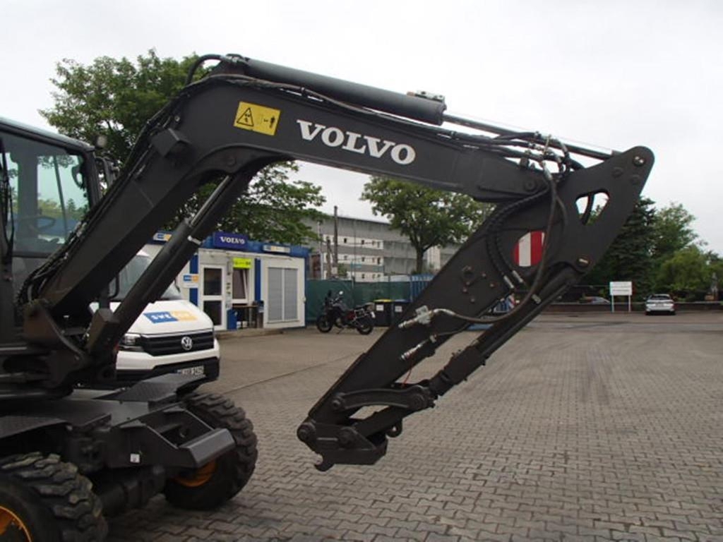 volvo-ew-60-e,e92a999b-7.jpg