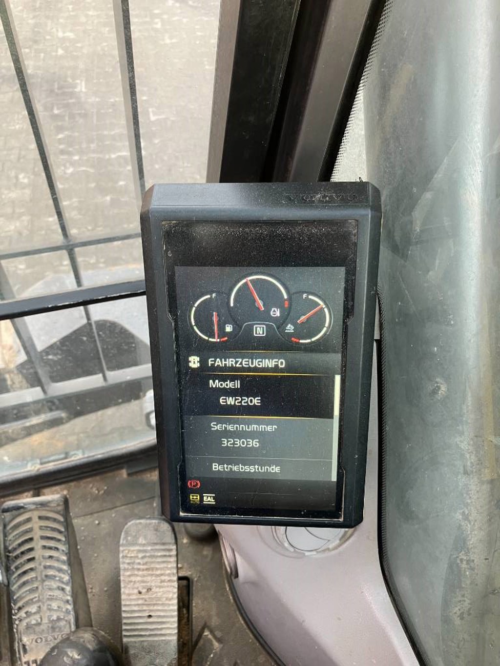 volvo-ew-220-e,dfa6945e.jpg