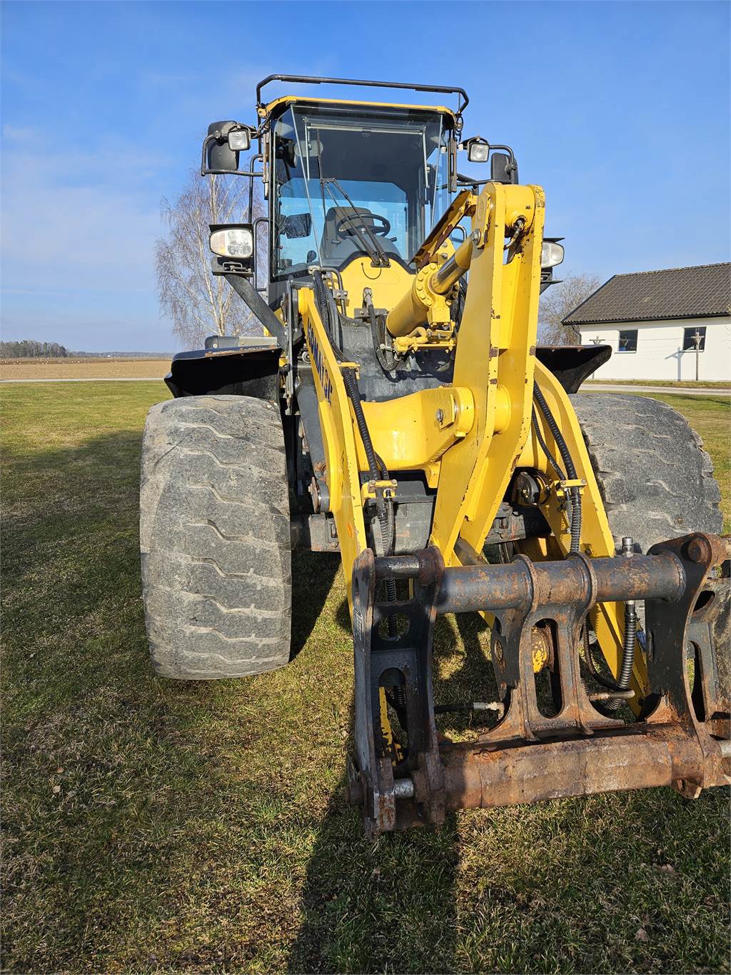 komatsu-8077,wa200-7_h01079-20250308_144919.jpg