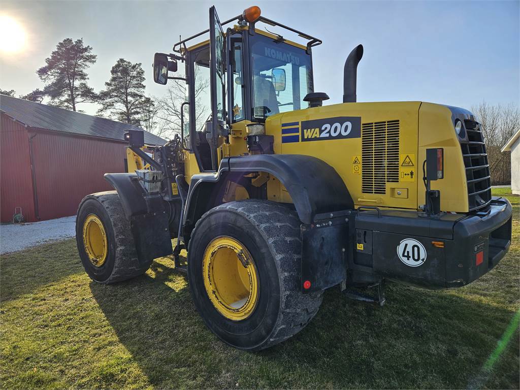 komatsu-a385,wa200-7_h01079-20250308_145000.jpg