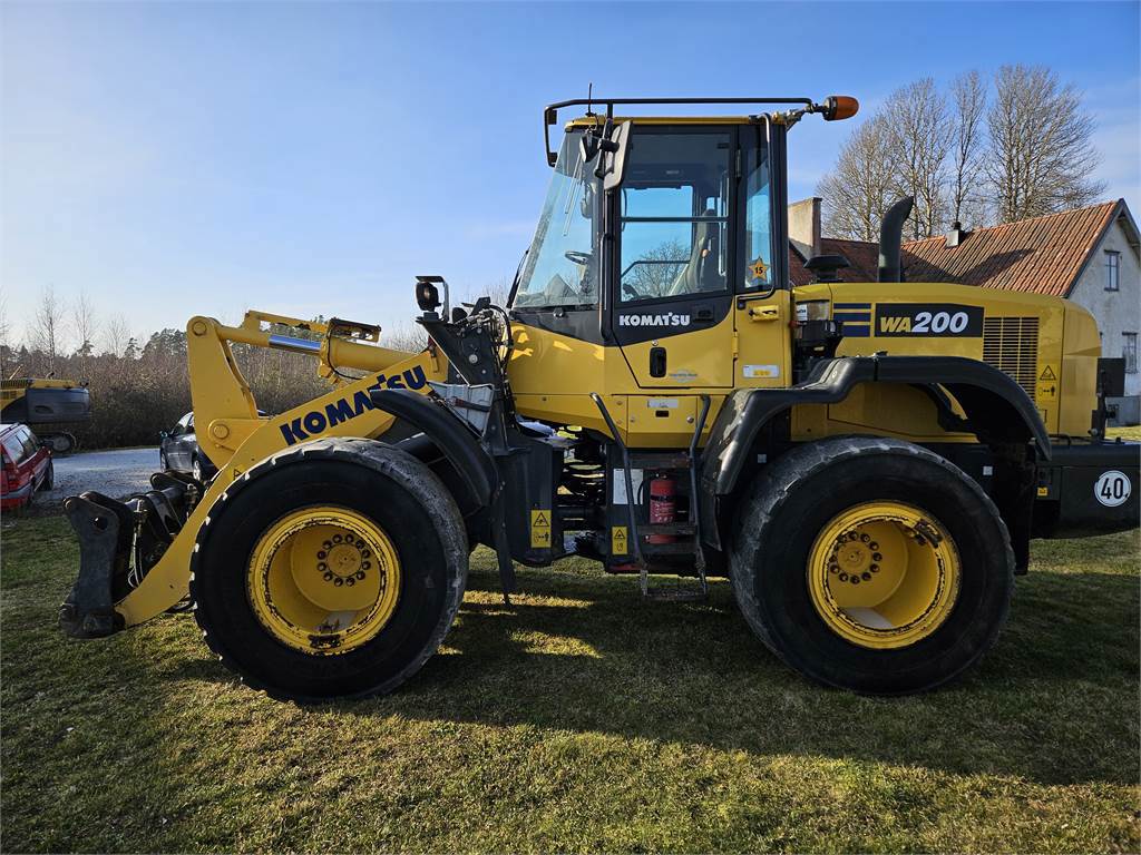 komatsu-b72b,wa200-7_h01079-20250308_145016.jpg