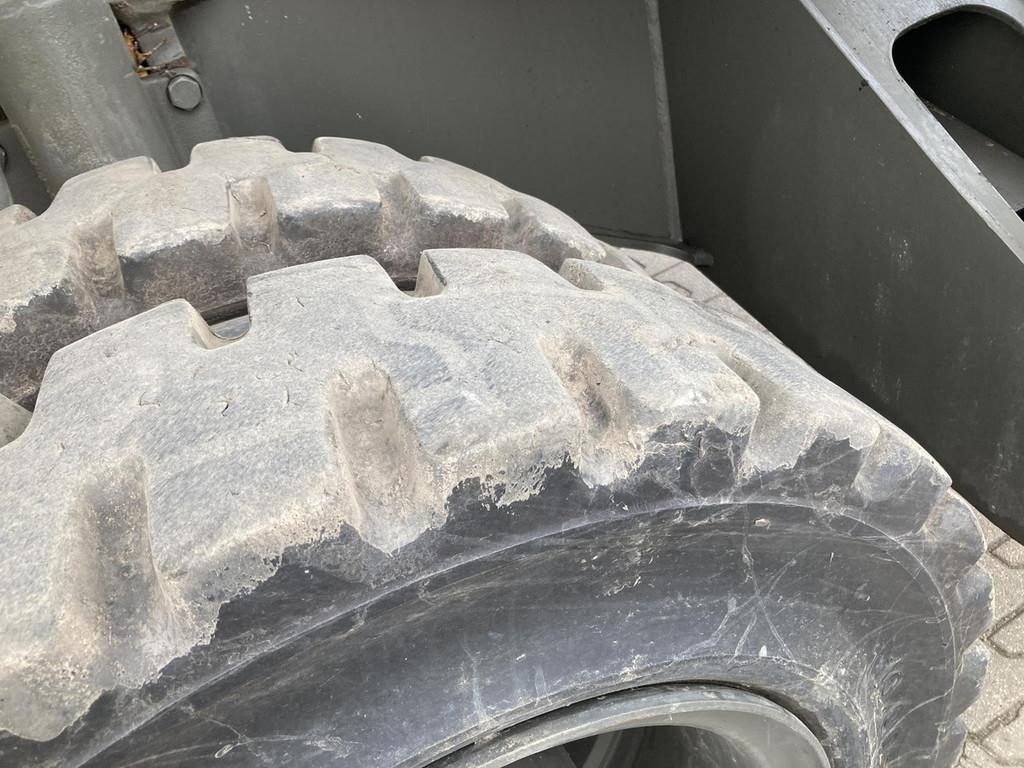 sennebogen-818-e,cec2bf64-13.jpg