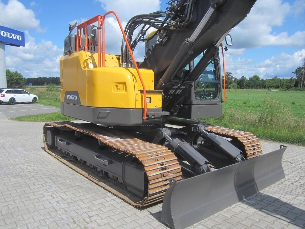 volvo-ecr235el,62b6bf67-8.jpg