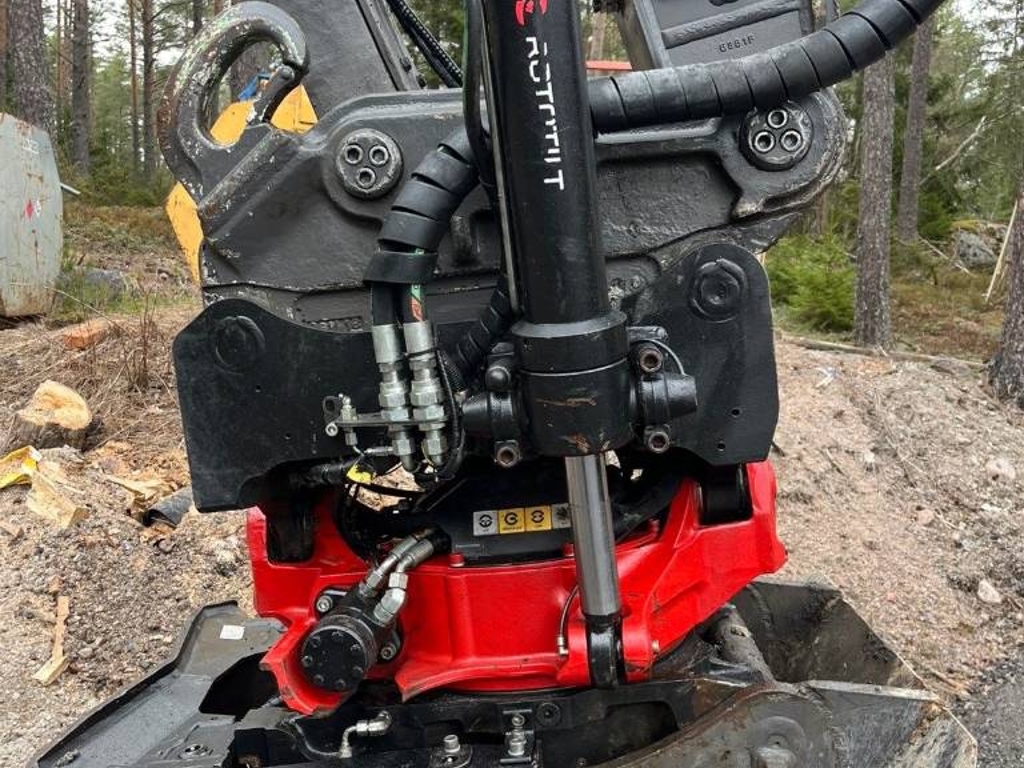 volvo-ec-220-e,4254c29c.jpg