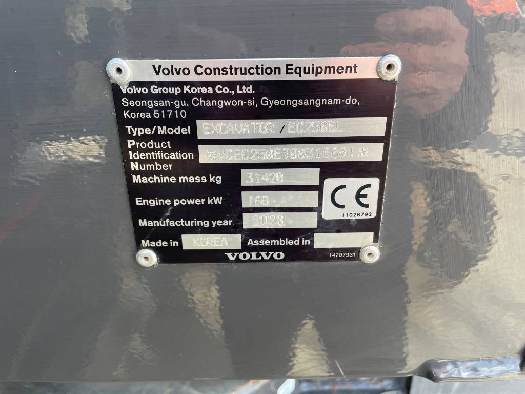 volvo-ec-250-el,0a36dff7.jpg