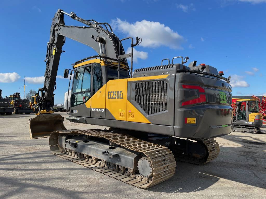 volvo-ec-250-el,c5865da6.jpg