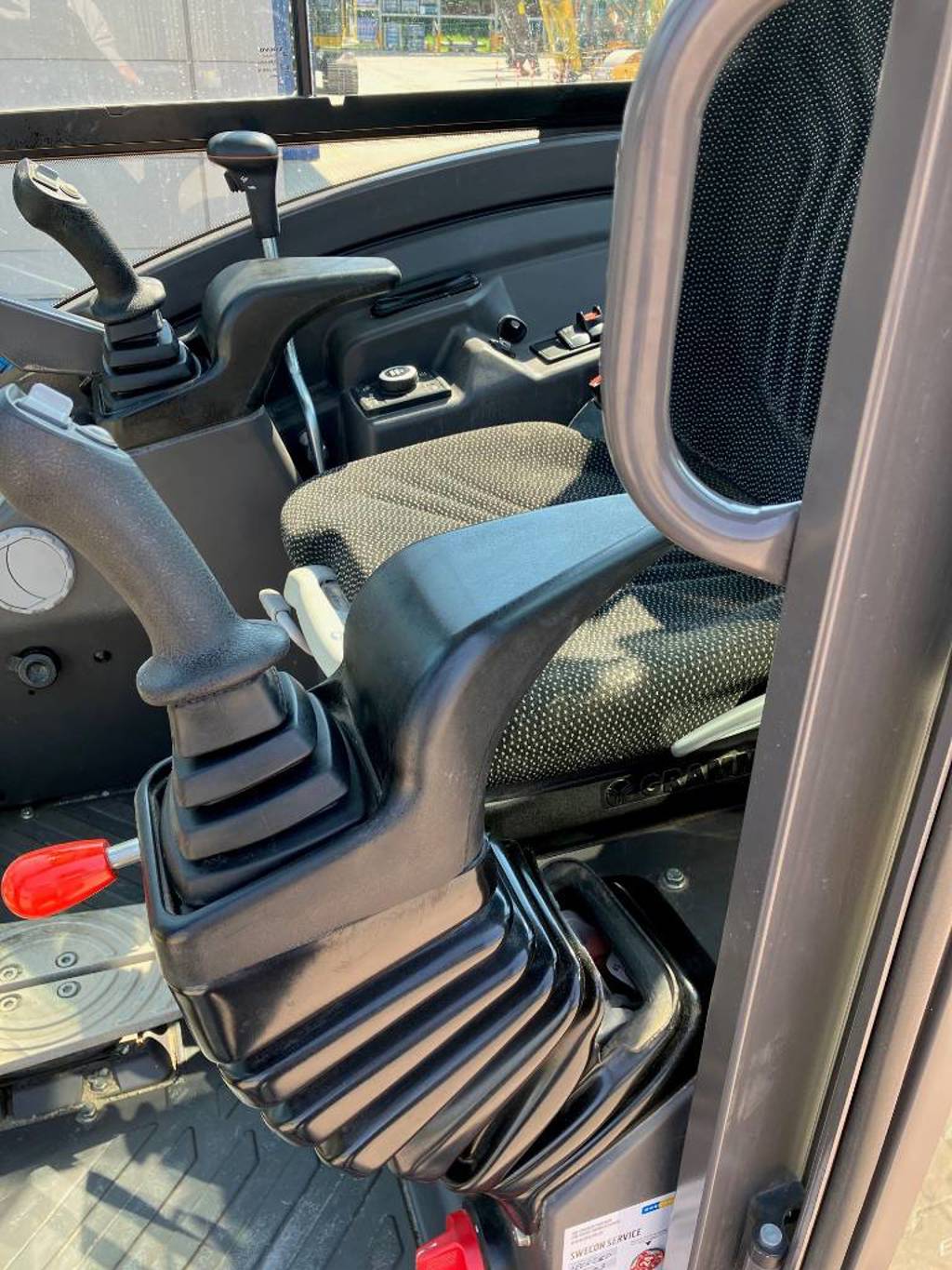 volvo-ecr-25-electric,c86c4ed3.jpg