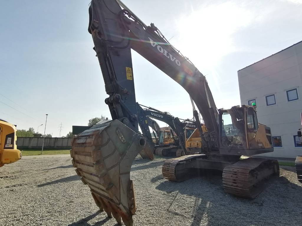 volvo-ec-300-e,8fe62ccc.jpg
