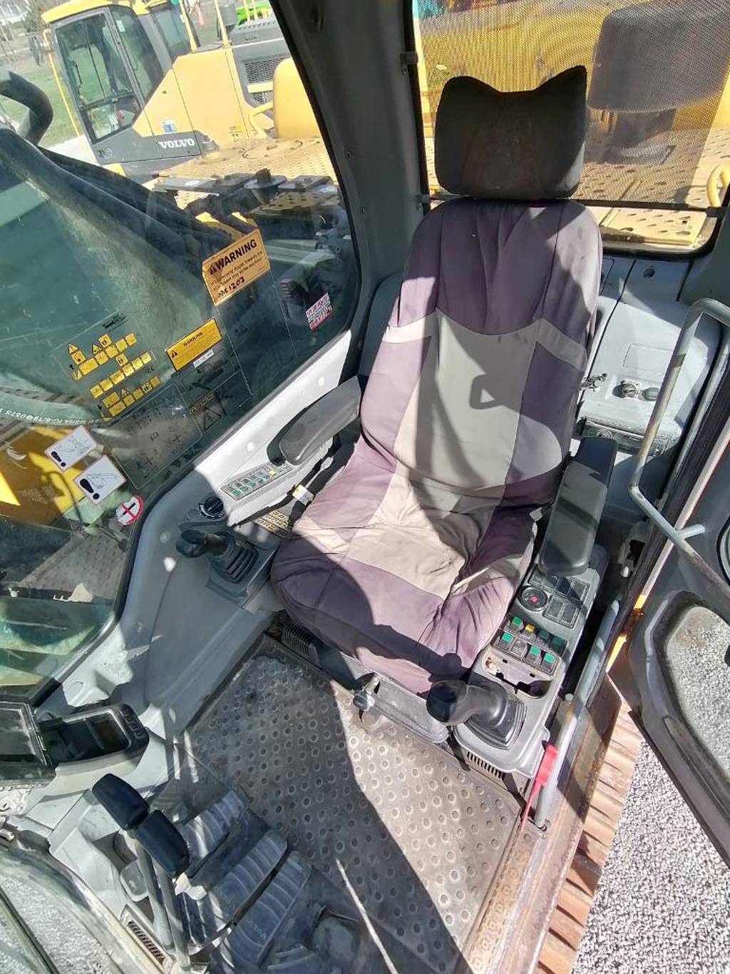 volvo-ec-360-b-lc,9ce80e1e.jpg