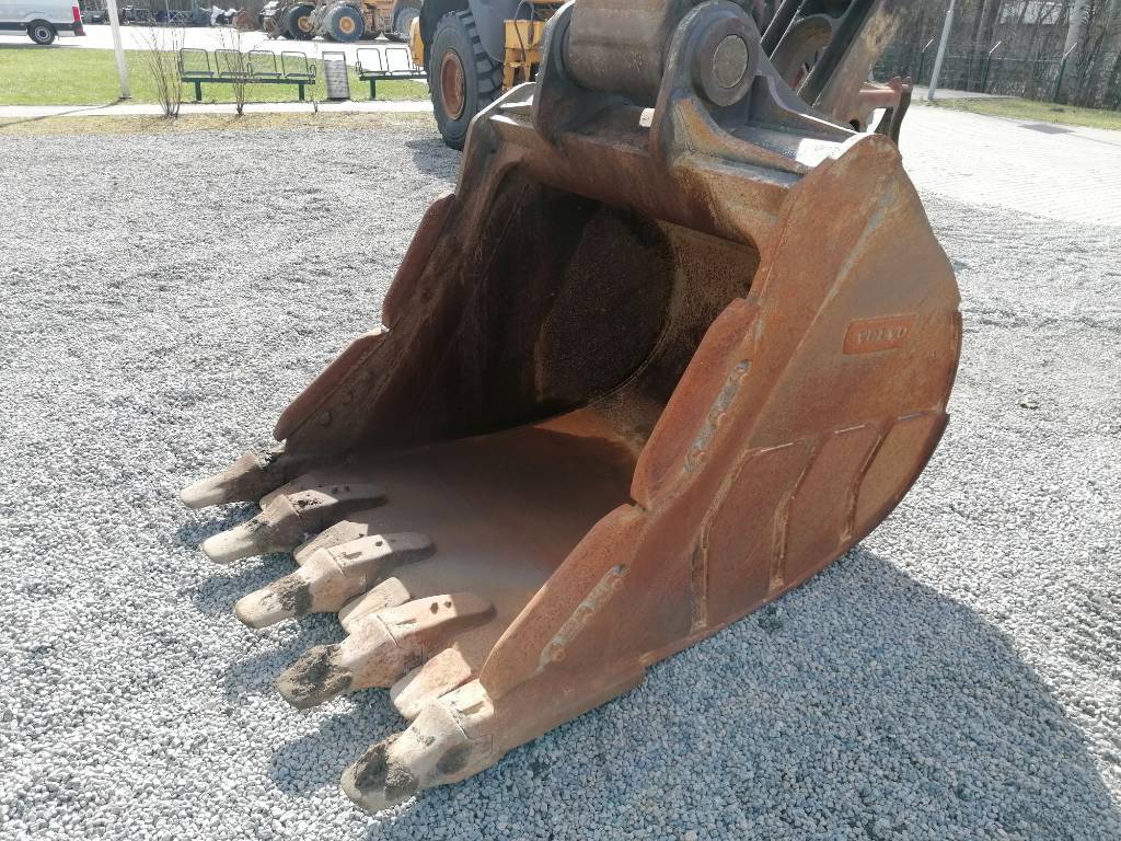 volvo-ec-360-b-lc,9e31a7e3.jpg