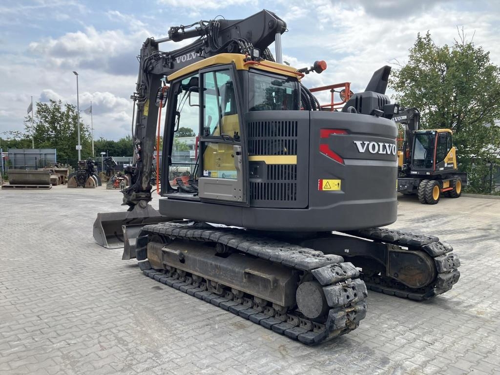volvo-ecr-145-el,bdf52c29-8.jpg