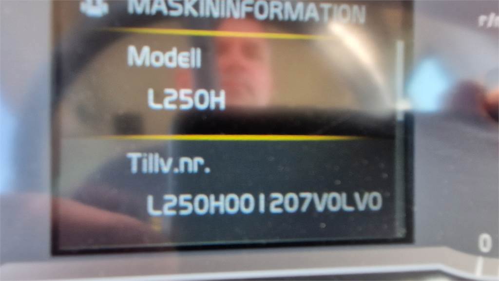 volvo-l250h-c0de,l250h_1207a-20240527_110825.jpg