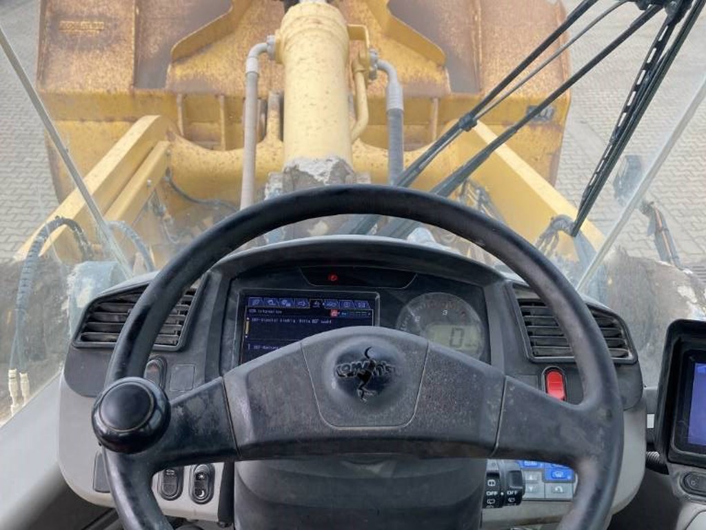 komatsu-wa-470-8,0c8fd9ba.jpg