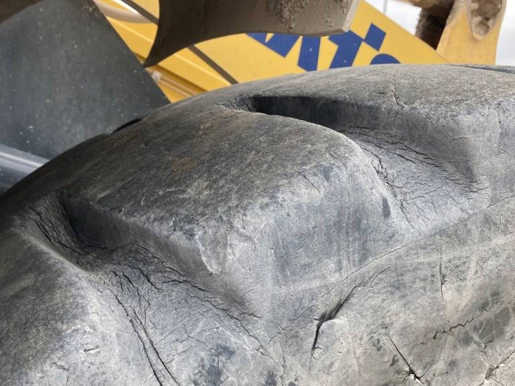 komatsu-wa-470-8,335fdd47.jpg