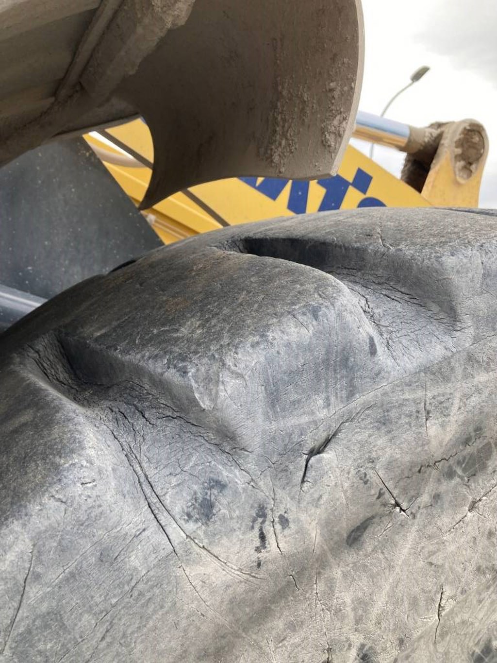 komatsu-wa-470-8,335fdd47.jpg