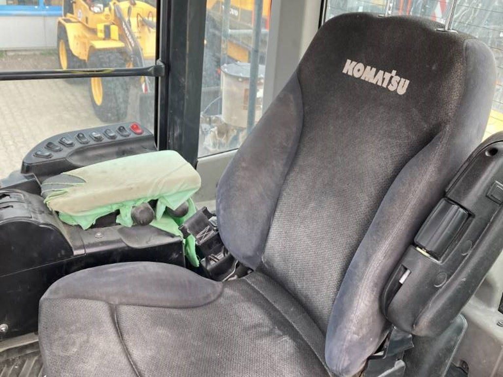 komatsu-wa-470-8,51ea0433.jpg