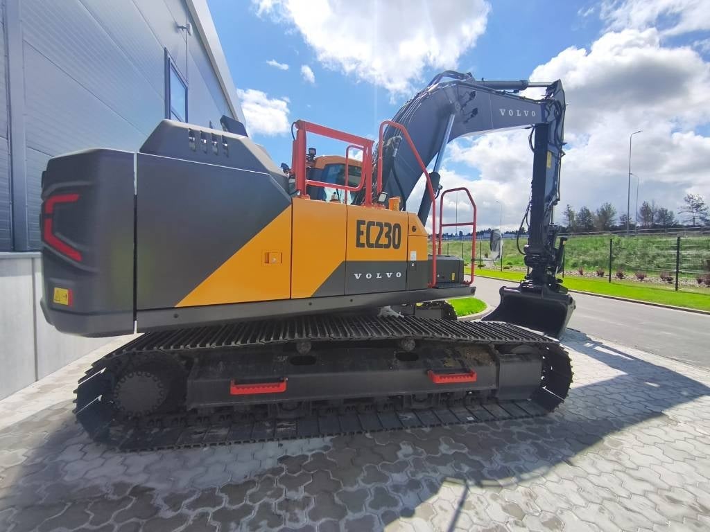 volvo-ec-230,56798c29.jpg
