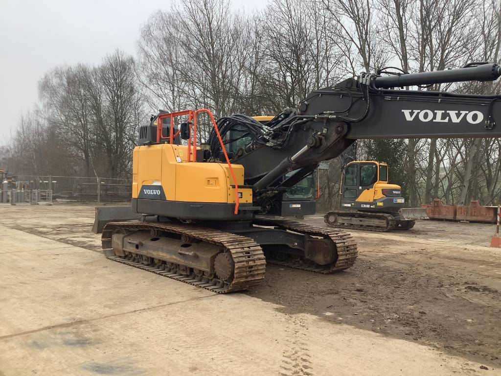 volvo-ecr-235-el,10e334dc.jpg