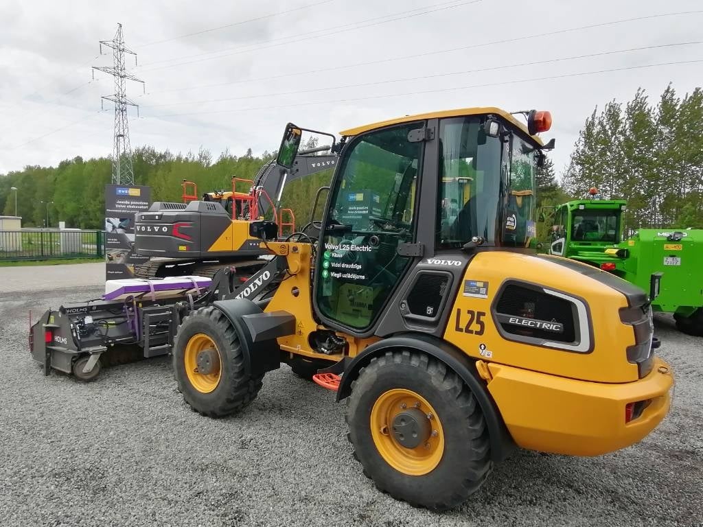volvo-l-25-electric,57c7c8d1.jpg