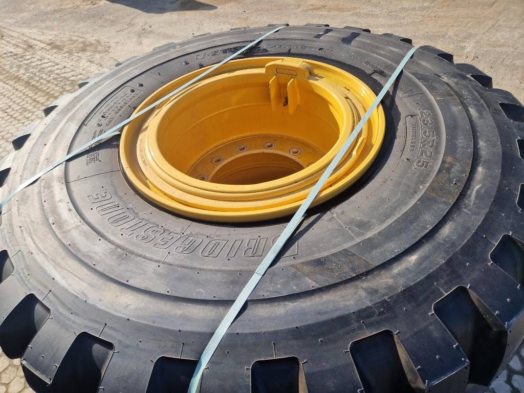 bridgestone-23-5r25-vlt,715233c9.jpg