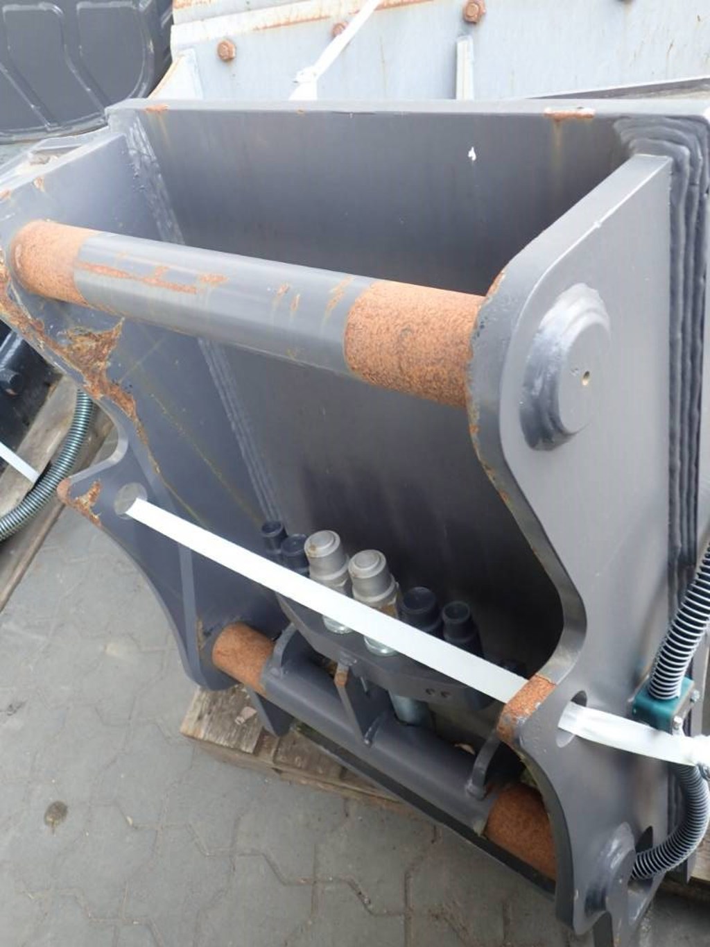 volvo-hydr-grabenraumloffel-2,93d7ff6b.jpg