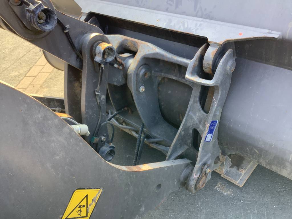 volvo-l-90-h,c403a0ca.jpg