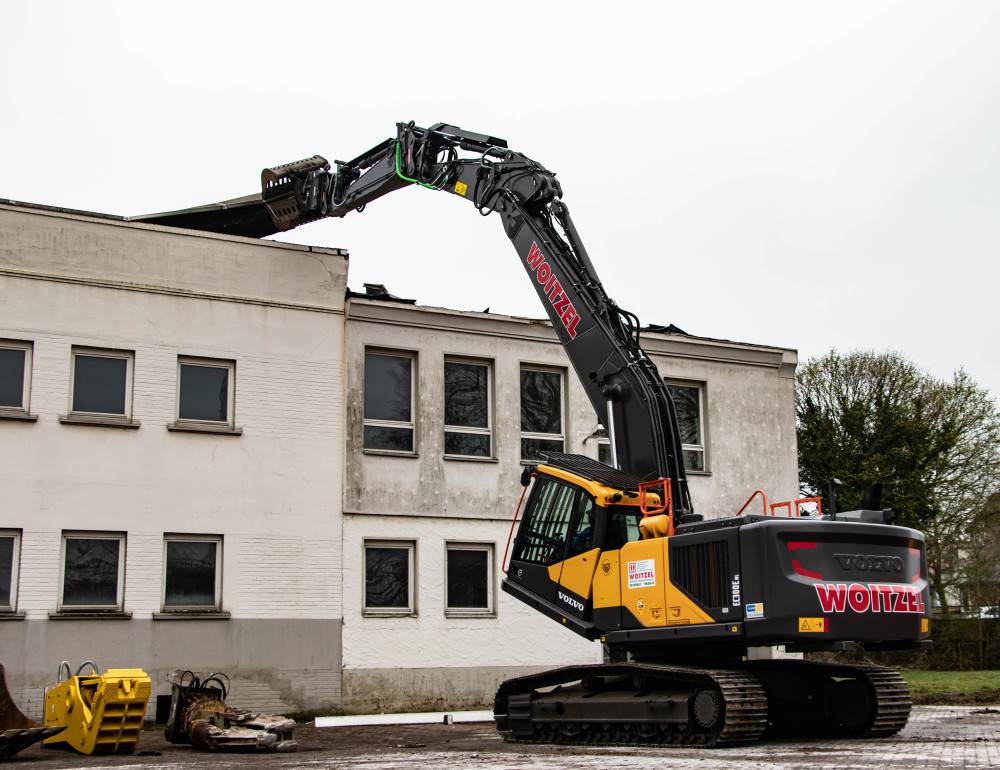 Kettenbagger EC300ENL im Einsatz beim Rückbau